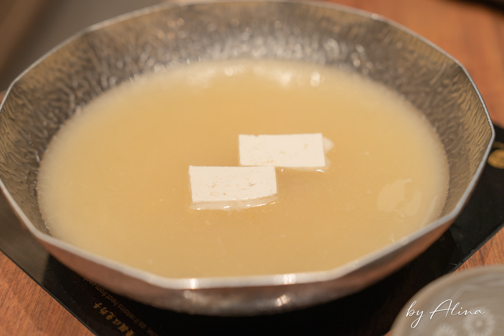 黑毛屋涮涮鍋、壽喜燒｜和牛火鍋輕巧自由選，冬季限定柚子鍋 @Alina 愛琳娜