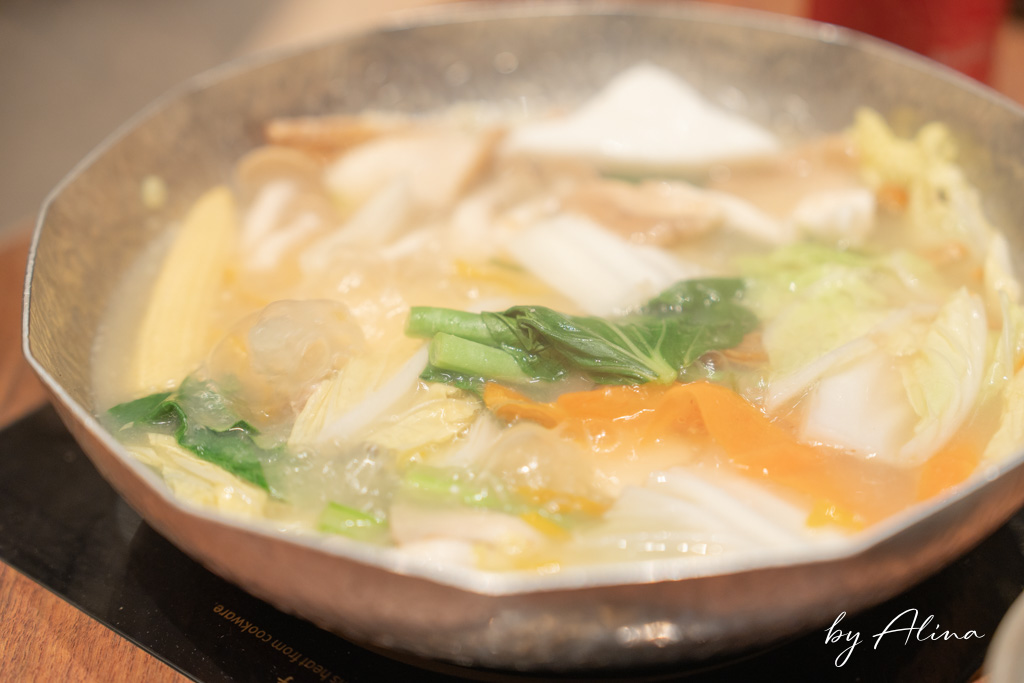 黑毛屋涮涮鍋、壽喜燒｜和牛火鍋輕巧自由選，冬季限定柚子鍋 @Alina 愛琳娜
