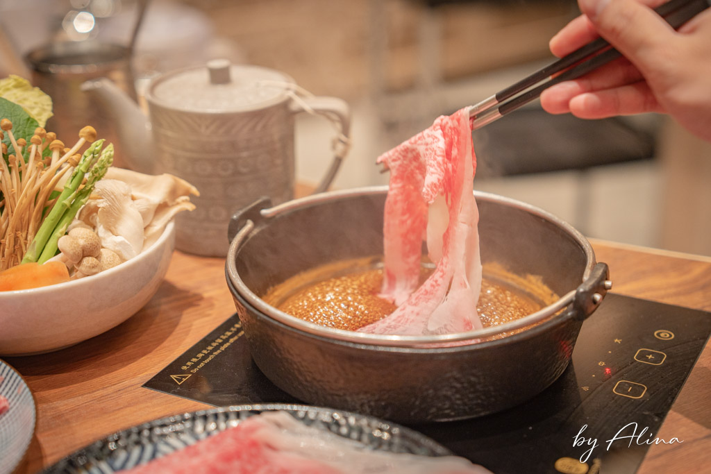 黑毛屋涮涮鍋、壽喜燒｜和牛火鍋輕巧自由選，冬季限定柚子鍋 @Alina 愛琳娜