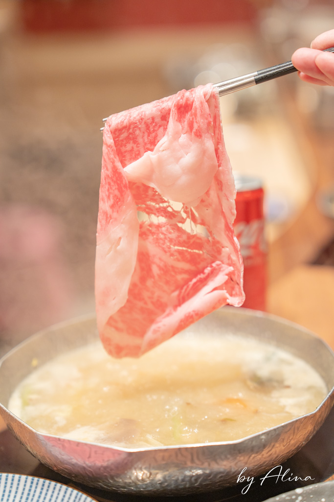 黑毛屋涮涮鍋、壽喜燒｜和牛火鍋輕巧自由選，冬季限定柚子鍋 @Alina 愛琳娜