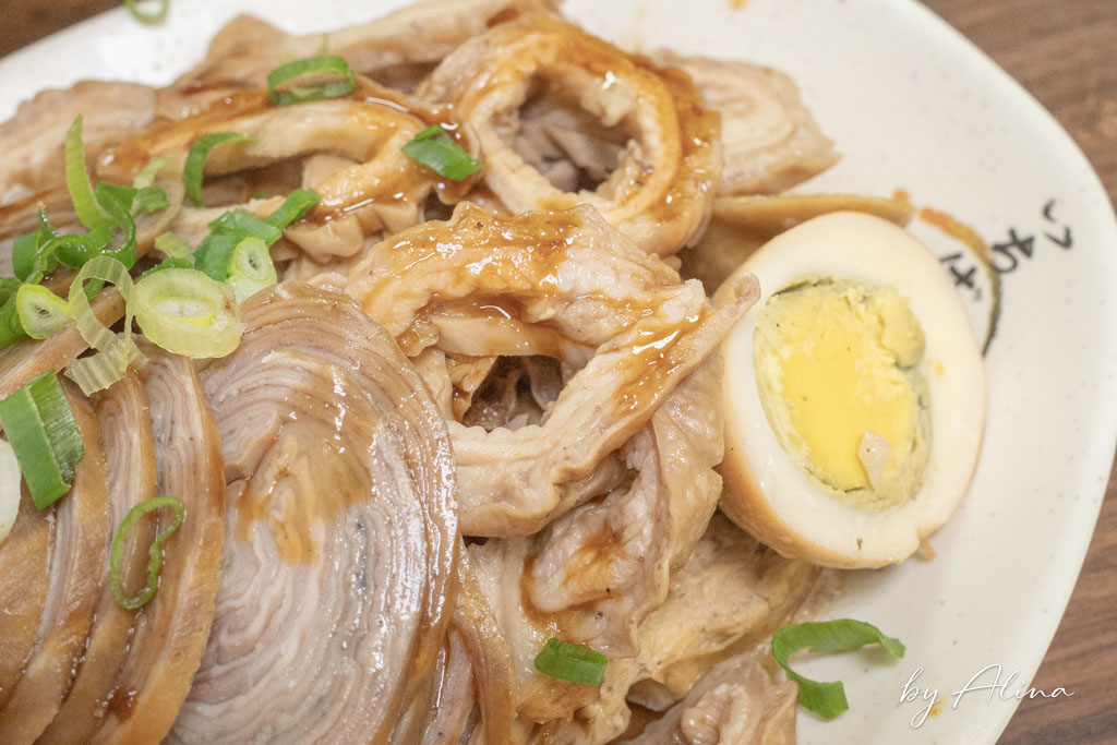 內湖山東餃子館｜聽說上班族都來排隊買外帶，蒸餃幾乎人人都點 @Alina 愛琳娜