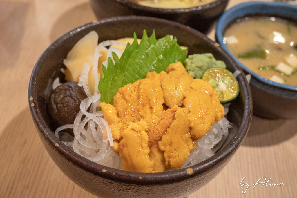 躼腳日式料理｜身長腳海鮮丼飯，海膽、厚切生魚片大受歡迎 @Alina 愛琳娜