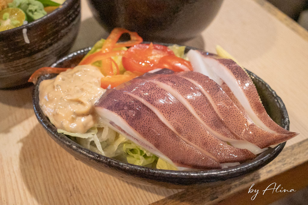 躼腳日式料理｜身長腳海鮮丼飯，海膽、厚切生魚片大受歡迎 @Alina 愛琳娜