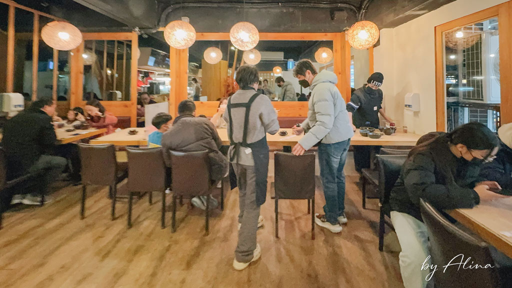 躼腳日式料理｜身長腳海鮮丼飯，海膽、厚切生魚片大受歡迎 @Alina 愛琳娜