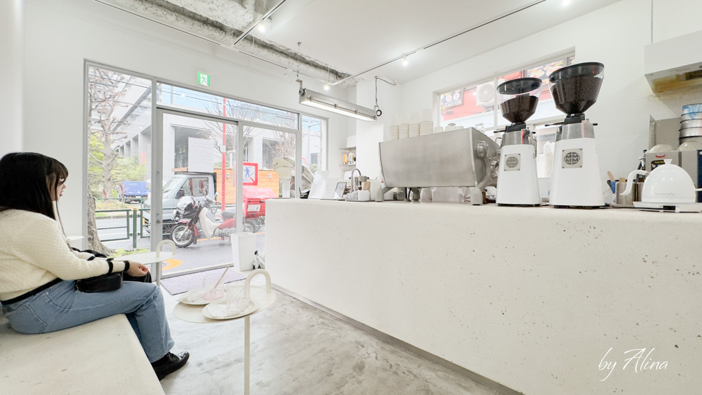 Butter Coffee Stand 中野通旁極簡白咖啡館,可麗露控超愛 @Alina 愛琳娜 Butter Coffee Stand 中野通旁極簡白咖啡館,可麗露控超愛 @Alina 愛琳娜
