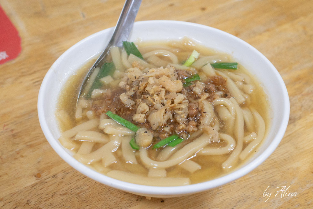 台中中華路大麵焿｜中華路夜市30年老店，大麵羹配燒肉香酥好吃 @Alina 愛琳娜