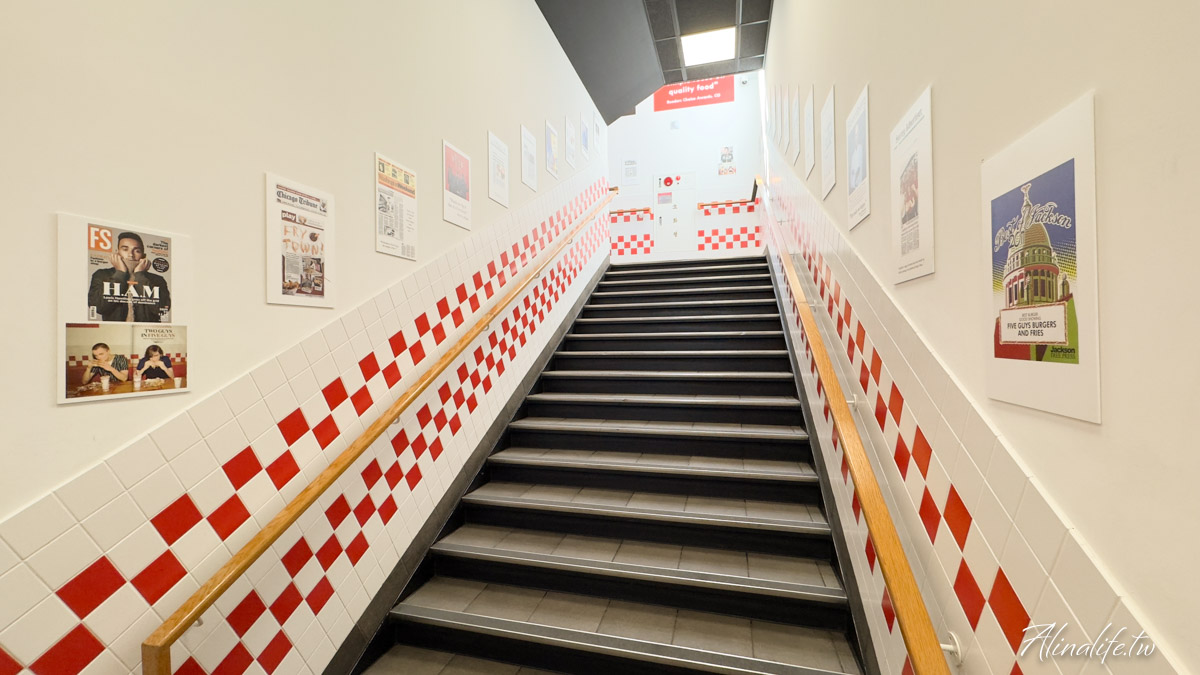 Five Guys 漢堡首爾江南店｜培根起司牛肉漢堡配奶昔，豪邁又飽足 @Alina 愛琳娜