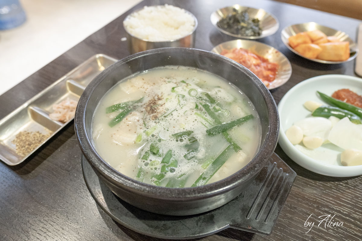 台中延南家韓式豬肉湯飯雪濃湯飯｜菜包肉、血腸湯飯也很受歡迎 @Alina 愛琳娜