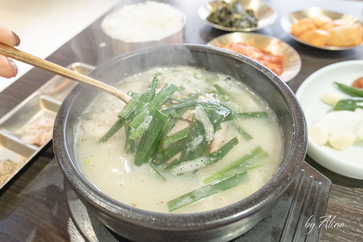 台中延南家韓式豬肉湯飯雪濃湯飯｜菜包肉、血腸湯飯也很受歡迎 @Alina 愛琳娜