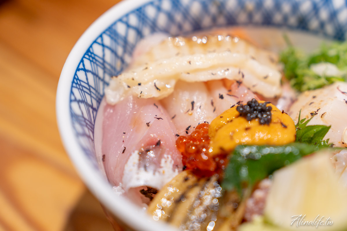 瞞著爹內湖壽司丼｜超人氣海鮮丼飯，口味豐富搭配選擇多 @Alina 愛琳娜
