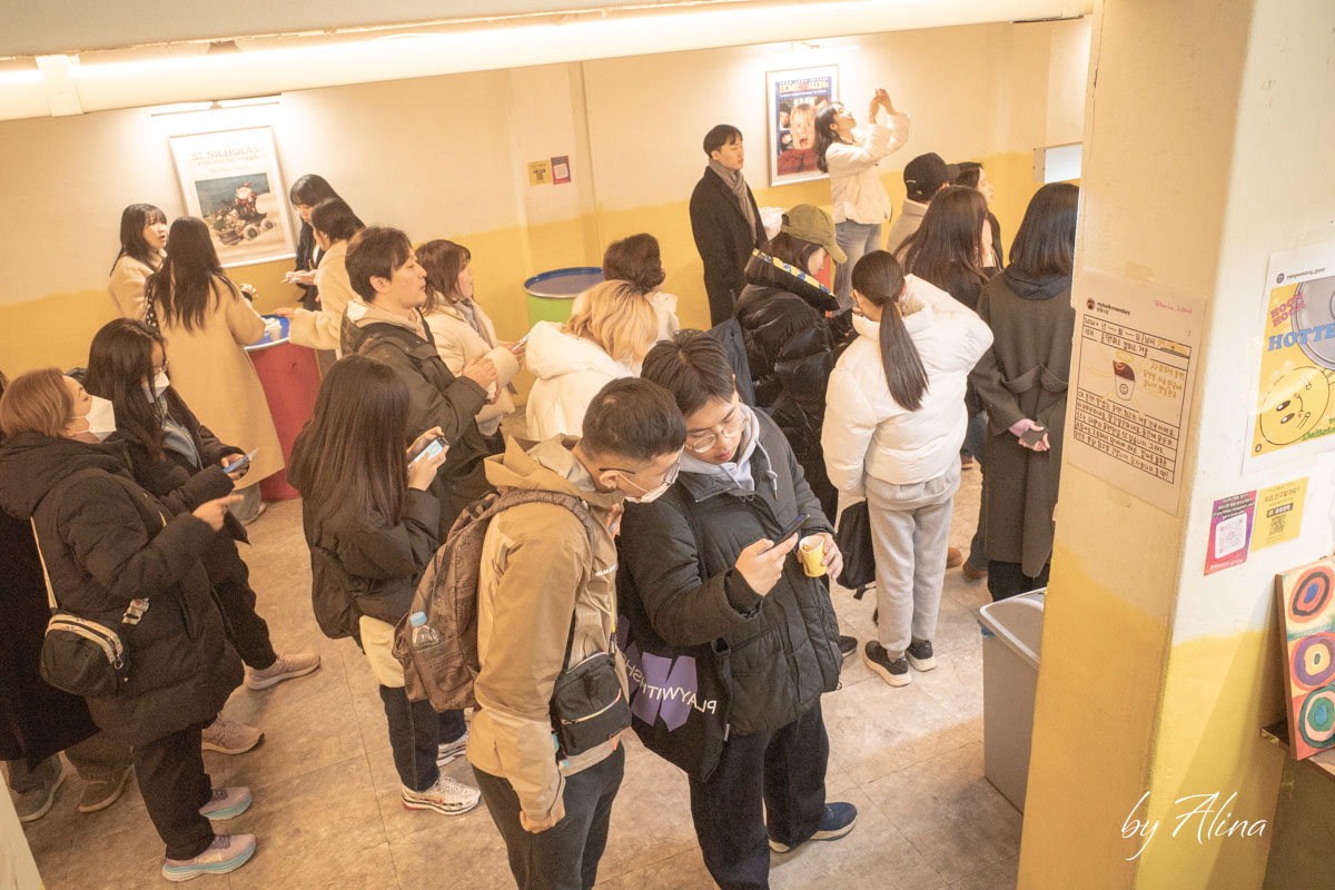 勳勳糖餅｜望遠市場超夯的微笑糖餅，口味選擇多，起司跟堅果最熱門 @Alina 愛琳娜