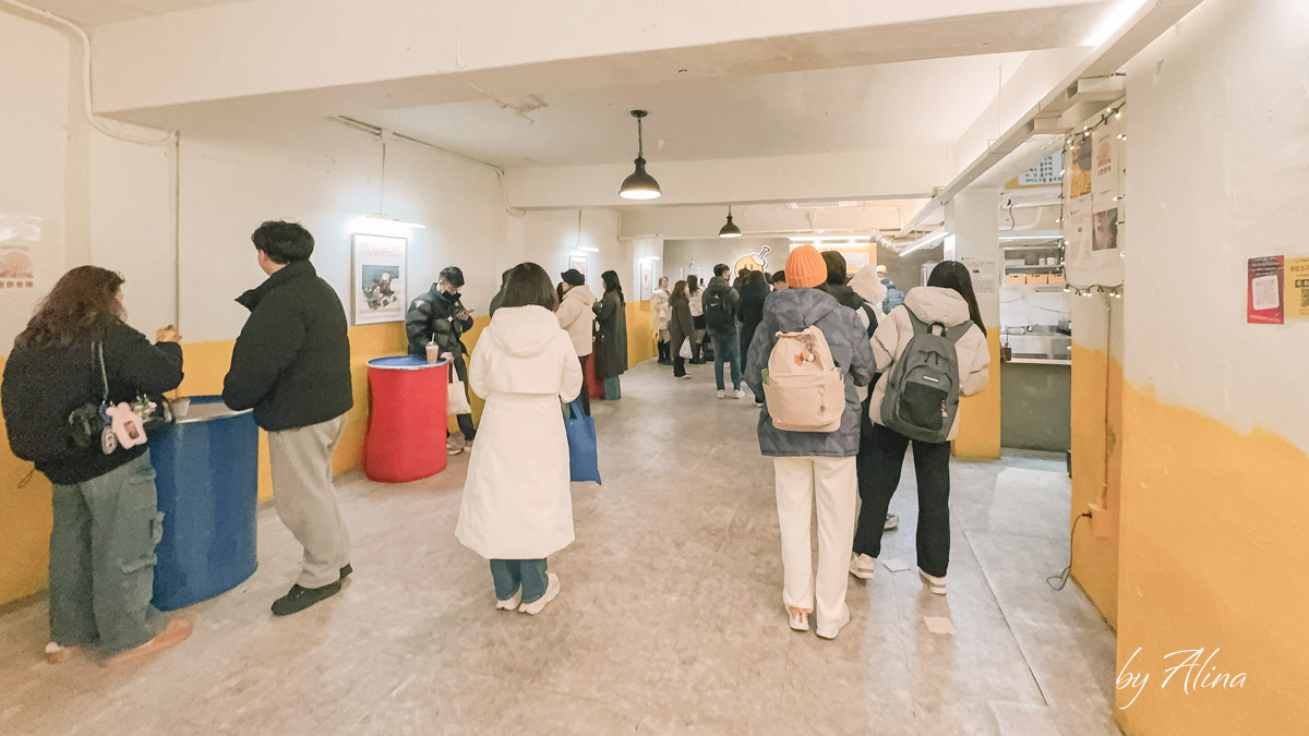 勳勳糖餅｜望遠市場超夯的微笑糖餅，口味選擇多，起司跟堅果最熱門 @Alina 愛琳娜
