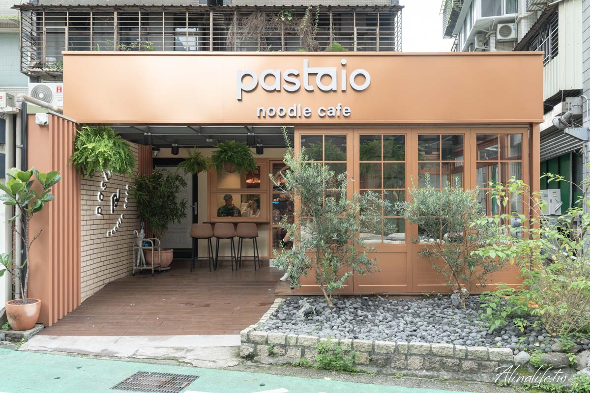 Pastaio Noodle cafe 開心果法式吐司｜小巨蛋人氣義大利麵，鹹食甜點都好吃 @Alina 愛琳娜