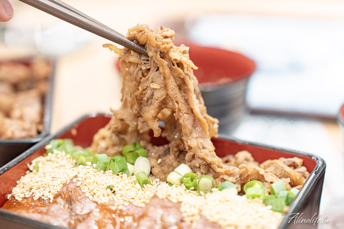 叁星燒肉重飯 南港 Lalaport 本店|日本燒肉丼飯骰子牛配牛五花最美味 @Alina 愛琳娜 叁星燒肉重飯 南港 Lalaport 本店|日本燒肉丼飯骰子牛配牛五花最美味 @Alina 愛琳娜