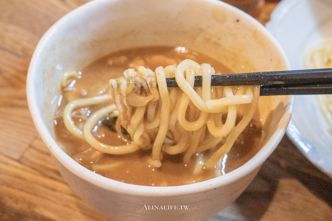 風雲兒沾麵|東京新宿人氣拉麵店,濃厚魚介雞白湯香濃好吃 @Alina 愛琳娜 風雲兒沾麵|東京新宿人氣拉麵店,濃厚魚介雞白湯香濃好吃 @Alina 愛琳娜
