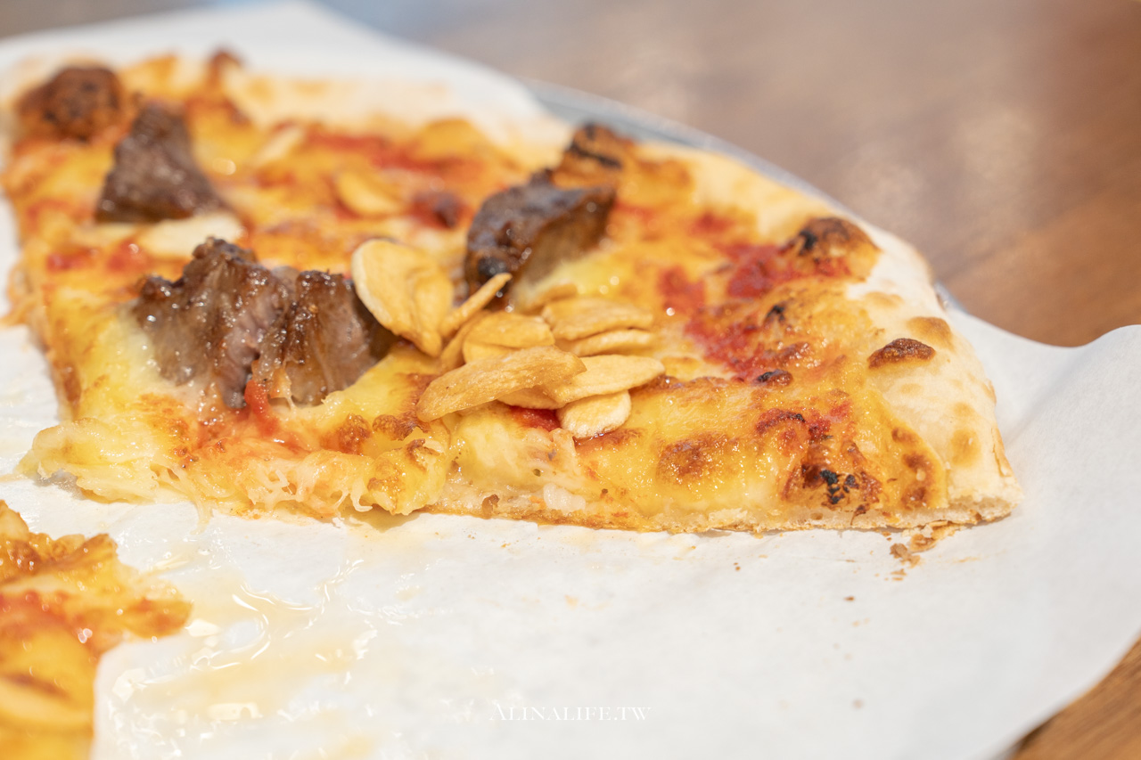 Pino Pizza｜老饕牛肉披薩真厲害！炸雞號稱天母最好吃！ @Alina 愛琳娜