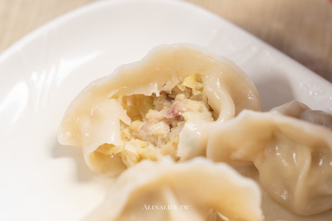 半島牛肉麵｜台北牛肉麵冠軍推薦，半筋半肉番茄牛肉麵 @Alina 愛琳娜
