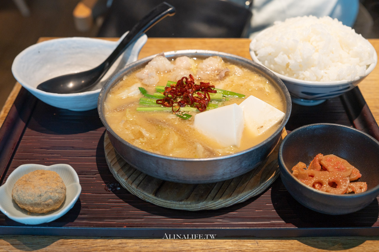 蟻月牛腸鍋|東京輕鬆吃福岡名物,鍋物定食好吃口味多 @Alina 愛琳娜 蟻月牛腸鍋|東京輕鬆吃福岡名物,鍋物定食好吃口味多 @Alina 愛琳娜