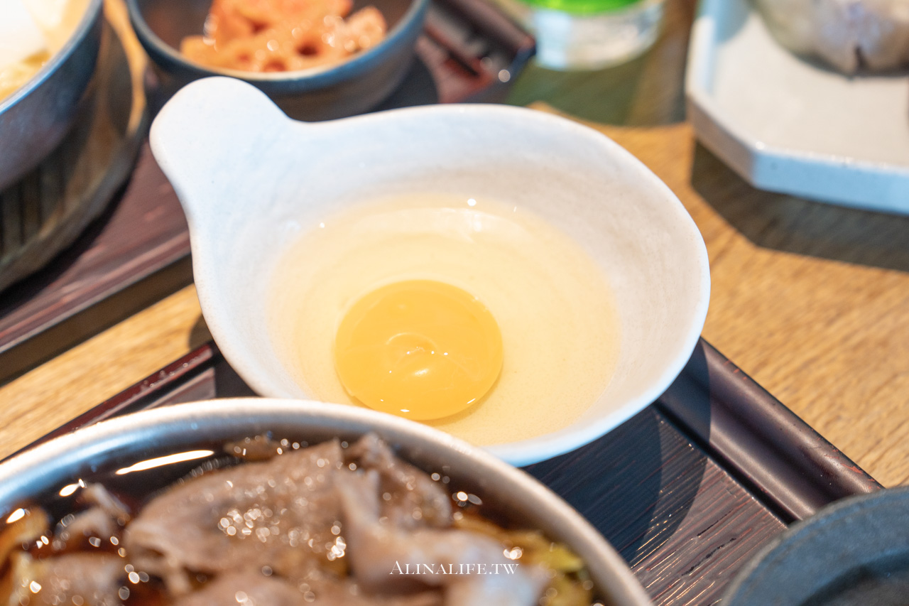 蟻月牛腸鍋｜東京輕鬆吃福岡名物，鍋物定食好吃口味多 @Alina 愛琳娜