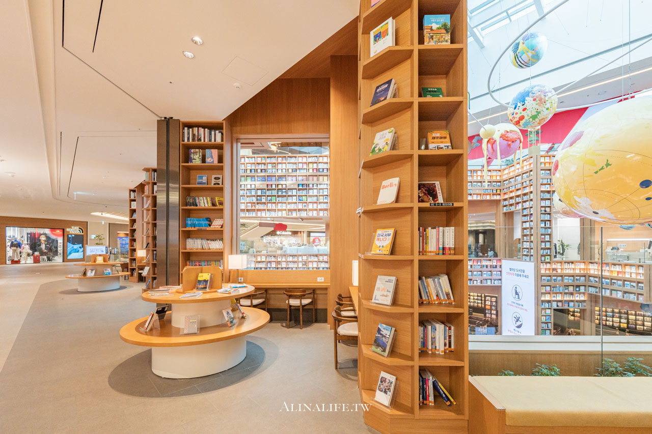 水原星空圖書館|夢幻景點免費拍,附美食購物攻略 @Alina 愛琳娜 水原星空圖書館|夢幻景點免費拍,附美食購物攻略 @Alina 愛琳娜
