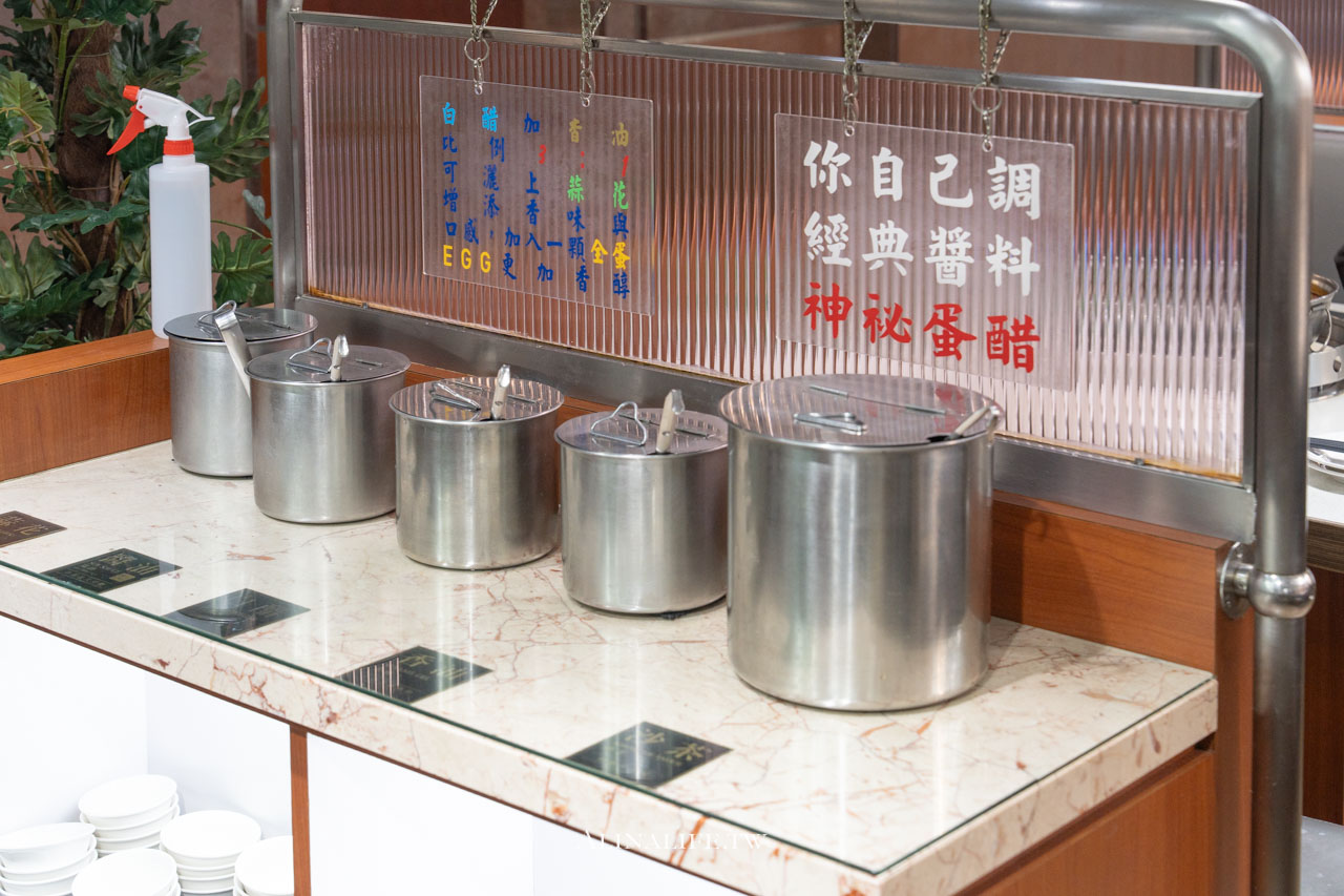 詹記麻辣鍋|台北麻辣火鍋經典必吃,果凍鴨血是招牌 @Alina 愛琳娜 詹記麻辣鍋|台北麻辣火鍋經典必吃,果凍鴨血是招牌 @Alina 愛琳娜