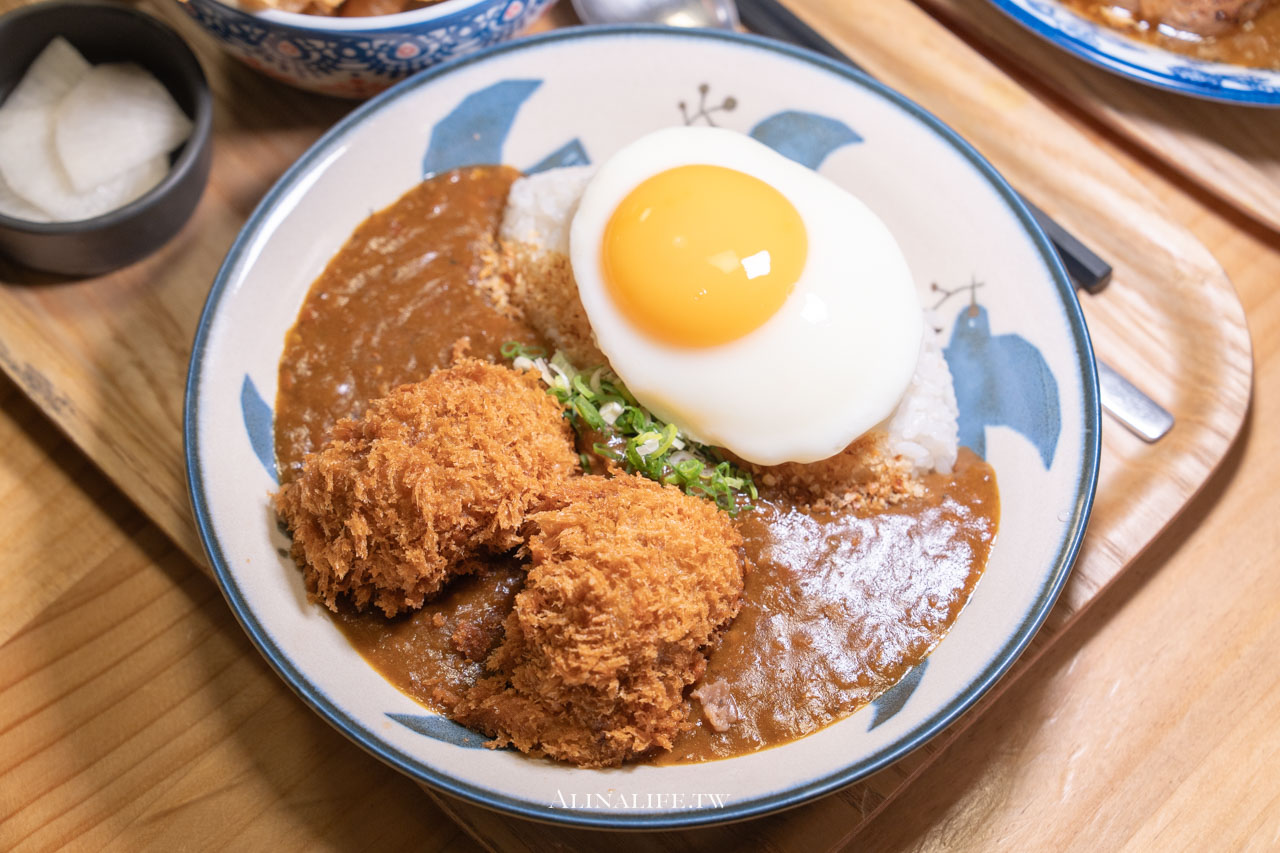 CURRY CURRY 咖哩咖哩|不只東湖!是內湖最好吃日式咖喱飯 @Alina 愛琳娜 CURRY CURRY 咖哩咖哩|不只東湖!是內湖最好吃日式咖喱飯 @Alina 愛琳娜
