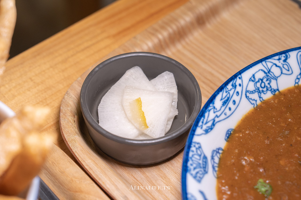 CURRY CURRY 咖哩咖哩|不只東湖!是內湖最好吃日式咖喱飯 @Alina 愛琳娜 CURRY CURRY 咖哩咖哩|不只東湖!是內湖最好吃日式咖喱飯 @Alina 愛琳娜