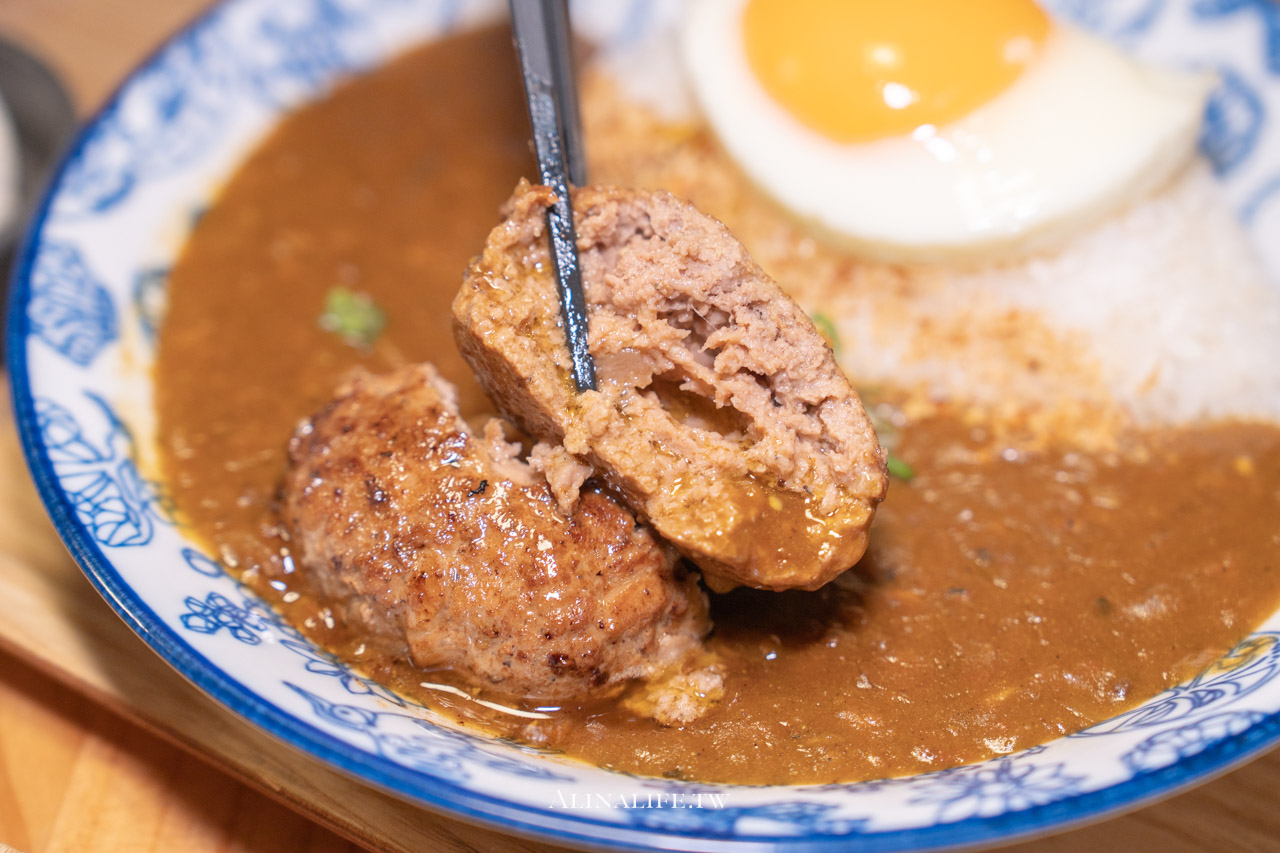 CURRY CURRY 咖哩咖哩|不只東湖!是內湖最好吃日式咖喱飯 @Alina 愛琳娜 CURRY CURRY 咖哩咖哩|不只東湖!是內湖最好吃日式咖喱飯 @Alina 愛琳娜
