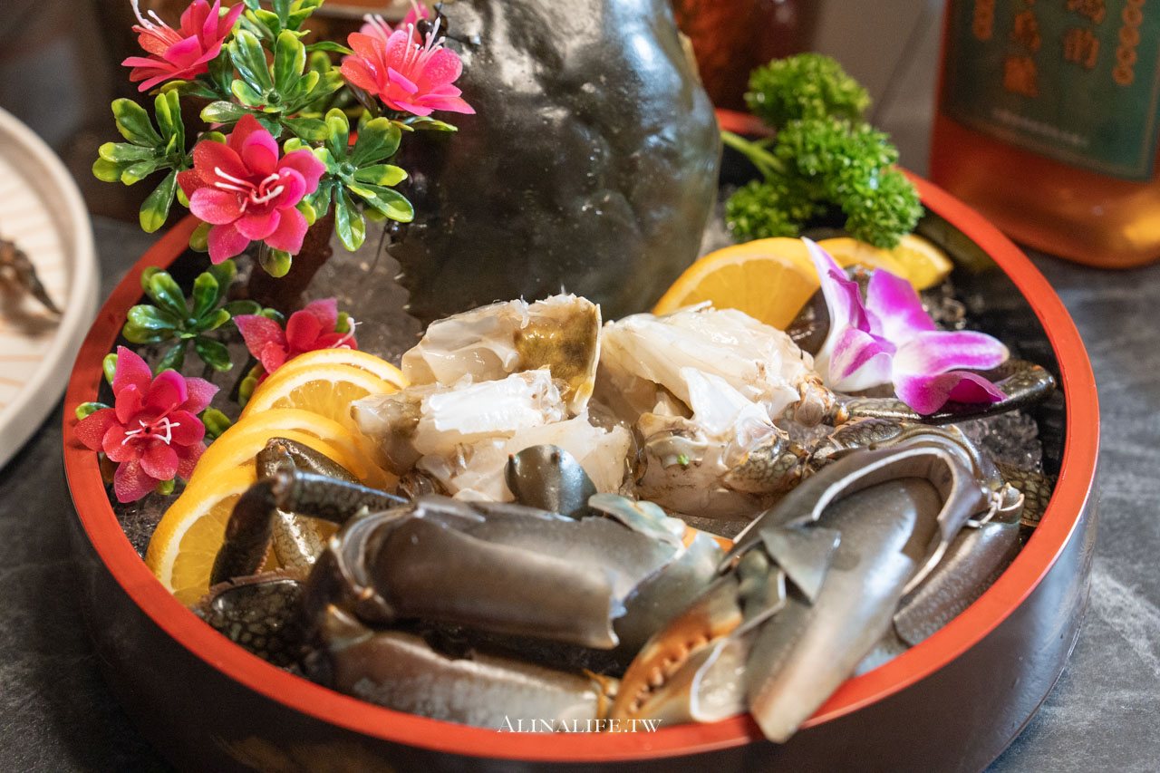老撈麻辣鍋大稻埕店｜香濃廣東雞煲蟹火鍋，順天外科醫院獨賣 @Alina 愛琳娜