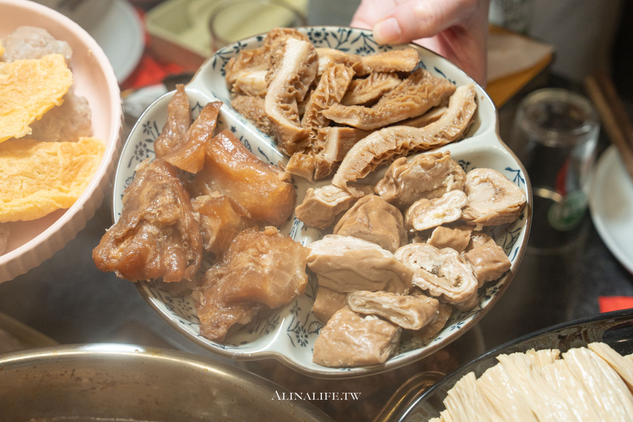 老撈麻辣鍋大稻埕店｜香濃廣東雞煲蟹火鍋，順天外科醫院獨賣 @Alina 愛琳娜