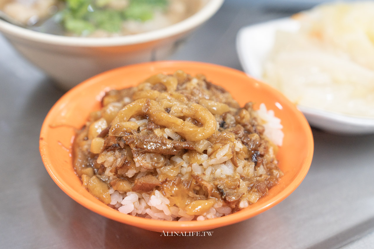 天一香肉焿順|基隆廟口百年老店,肉羹配魯肉飯讓人吃了還想回味 @Alina 愛琳娜 天一香肉焿順|基隆廟口百年老店,肉羹配魯肉飯讓人吃了還想回味 @Alina 愛琳娜