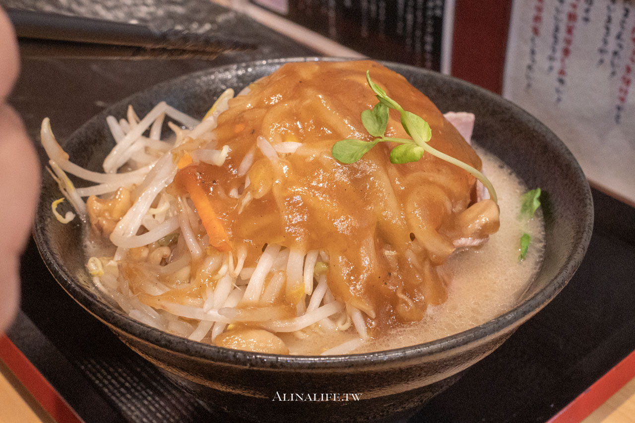 一絆拉麵 らぁ麺｜博多豚骨香濃夠味菜量多，東京上野本店免排隊 @Alina 愛琳娜