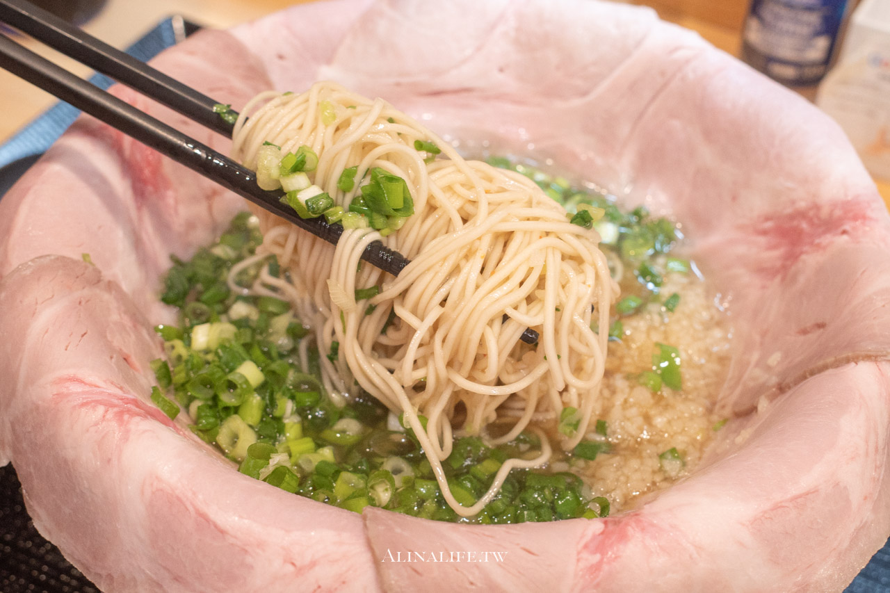 一絆拉麵 らぁ麺|博多豚骨香濃夠味菜量多,東京上野本店免排隊 @Alina 愛琳娜 一絆拉麵 らぁ麺|博多豚骨香濃夠味菜量多,東京上野本店免排隊 @Alina 愛琳娜