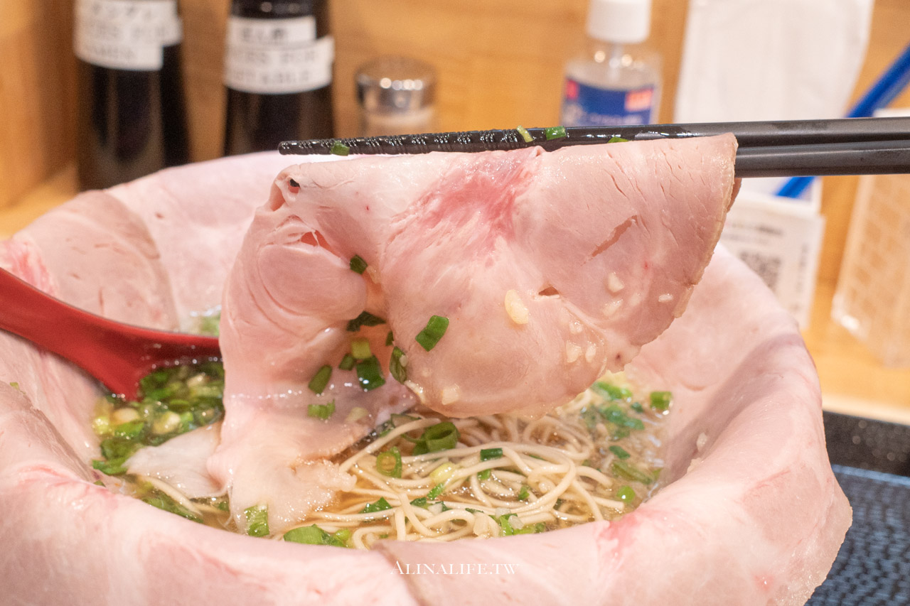 一絆拉麵 らぁ麺|博多豚骨香濃夠味菜量多,東京上野本店免排隊 @Alina 愛琳娜 一絆拉麵 らぁ麺|博多豚骨香濃夠味菜量多,東京上野本店免排隊 @Alina 愛琳娜