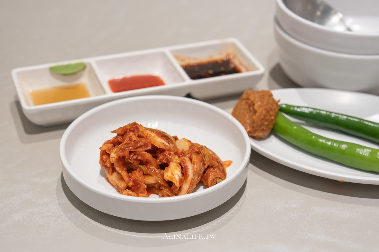 聖水洞蛤蜊刀削麵|鮮甜好吃,連海鮮煎餅都料多美味 @Alina 愛琳娜 聖水洞蛤蜊刀削麵|鮮甜好吃,連海鮮煎餅都料多美味 @Alina 愛琳娜
