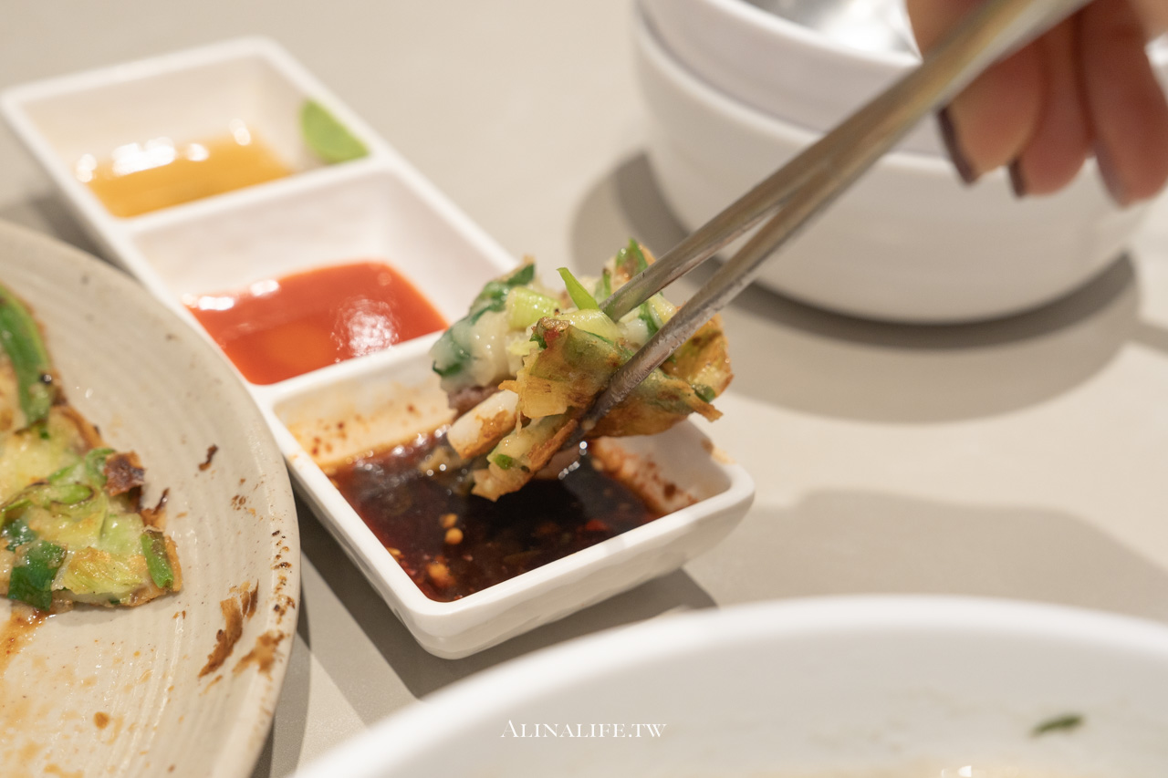 聖水洞蛤蜊刀削麵|鮮甜好吃,連海鮮煎餅都料多美味 @Alina 愛琳娜 聖水洞蛤蜊刀削麵|鮮甜好吃,連海鮮煎餅都料多美味 @Alina 愛琳娜