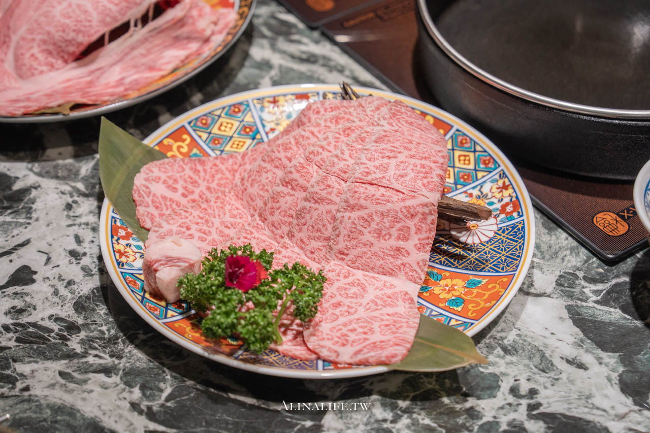 祇園.禪院壽喜燒專門店｜全包廂制服務，預約困難店，品嚐關西風京都美味，名人+網紅熱情推薦 壽喜燒天花板 @Alina 愛琳娜