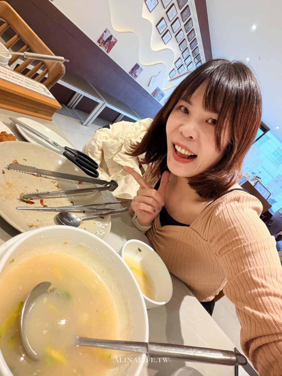 聖水洞蛤蜊刀削麵|鮮甜好吃,連海鮮煎餅都料多美味 @Alina 愛琳娜 聖水洞蛤蜊刀削麵|鮮甜好吃,連海鮮煎餅都料多美味 @Alina 愛琳娜