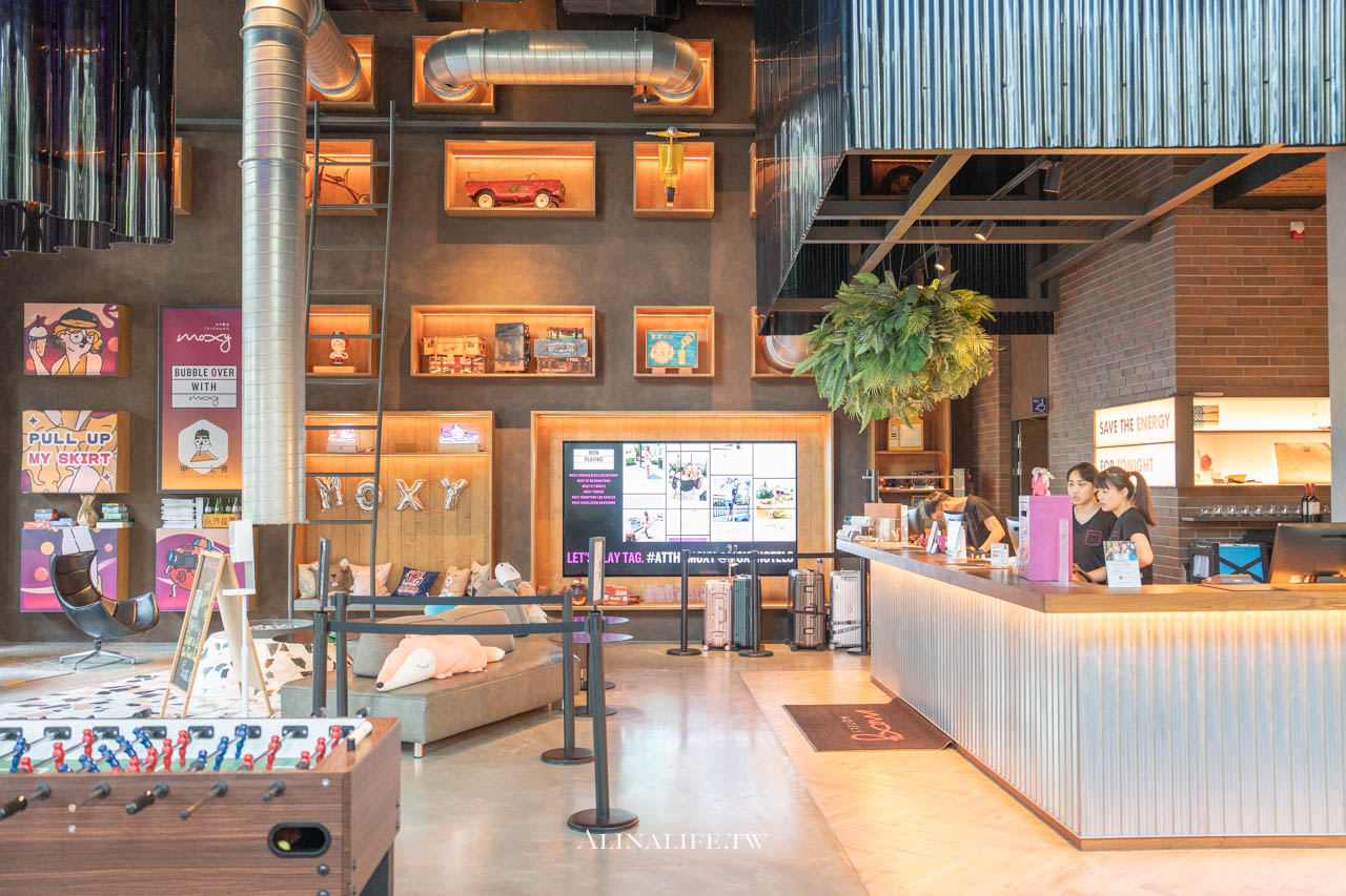 台中豐邑Moxy酒店|捷運站旁萬豪年輕潮流飯店,標準雙人房小巧時尚 @Alina 愛琳娜 台中豐邑Moxy酒店|捷運站旁萬豪年輕潮流飯店,標準雙人房小巧時尚 @Alina 愛琳娜