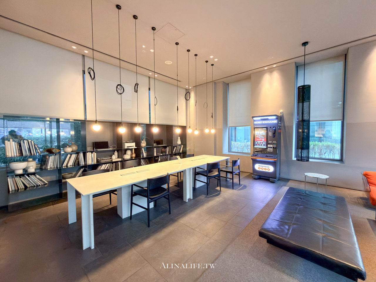瑞草新羅舒泰酒店｜標準雙床房適合閨蜜同住，隔音好、還有自動換錢機 @Alina 愛琳娜