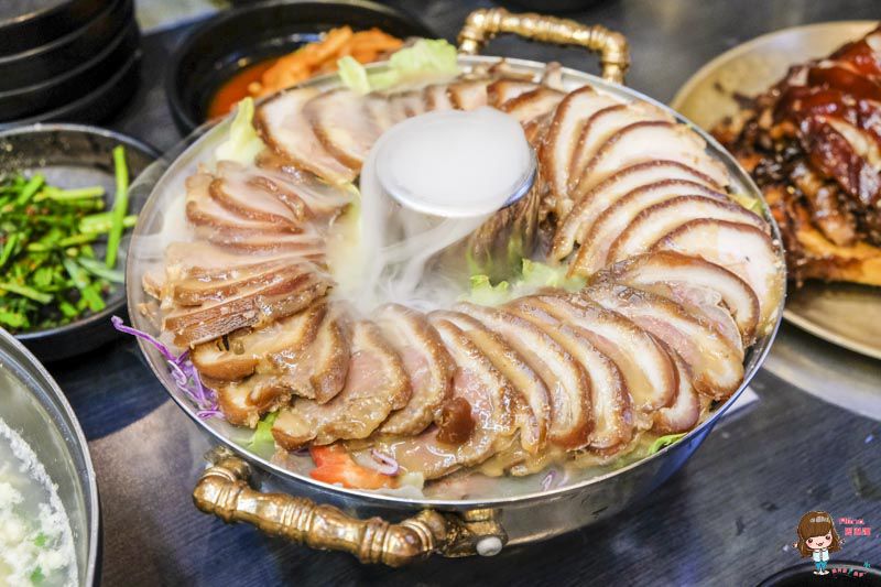 【首爾美食】滿足五香豬腳-市廳/東大門店,米其林推薦韓國美食 @Alina 愛琳娜 【首爾美食】滿足五香豬腳-市廳/東大門店,米其林推薦韓國美食 @Alina 愛琳娜