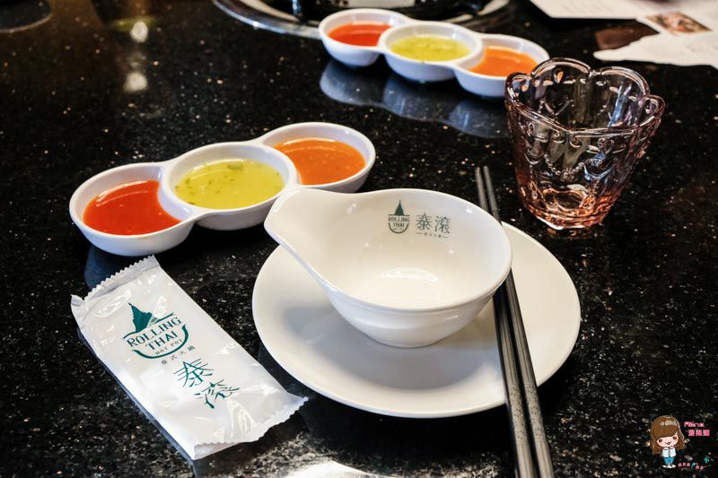 【食記】台北東區 泰滾 泰式火鍋料理-招牌鴛鴦鍋:椰奶雞湯 @Alina 愛琳娜 【食記】台北東區 泰滾 泰式火鍋料理-招牌鴛鴦鍋:椰奶雞湯 @Alina 愛琳娜