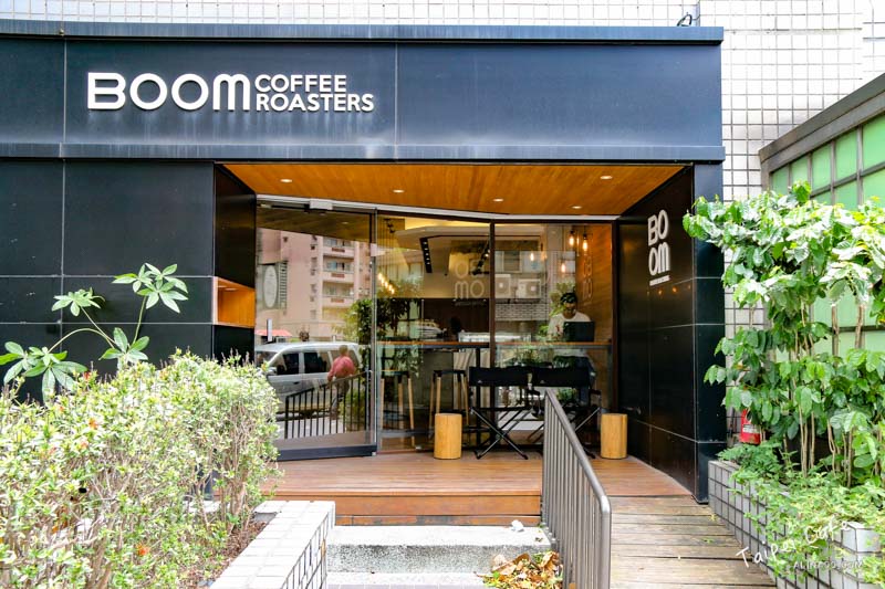 BOOM coffee roasters 大爆咖啡｜台北大安舒適率性的咖啡館空間 @Alina 愛琳娜