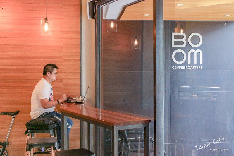 BOOM coffee roasters 大爆咖啡｜台北大安舒適率性的咖啡館空間 @Alina 愛琳娜