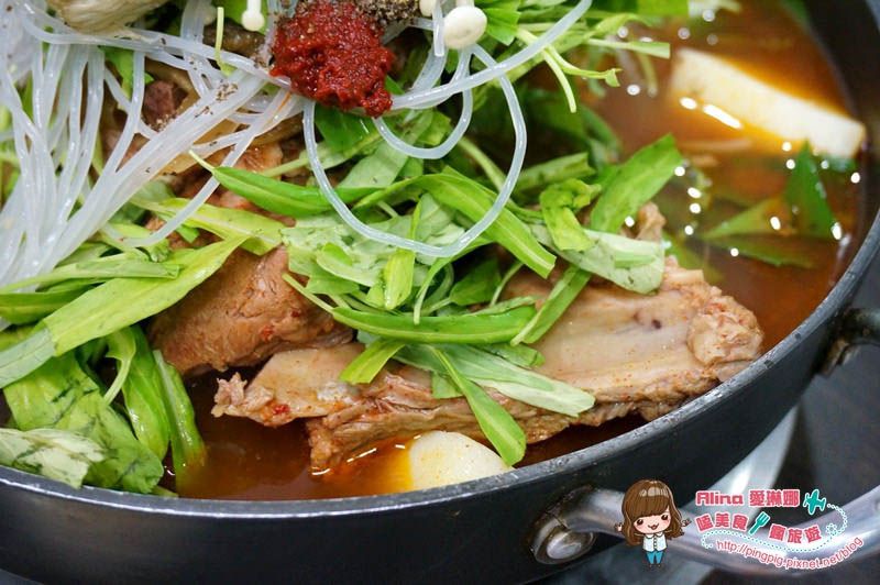 【台北美食】東輝韓食館 吃完會讓我想念韓國的馬鈴薯排骨湯 @Alina 愛琳娜