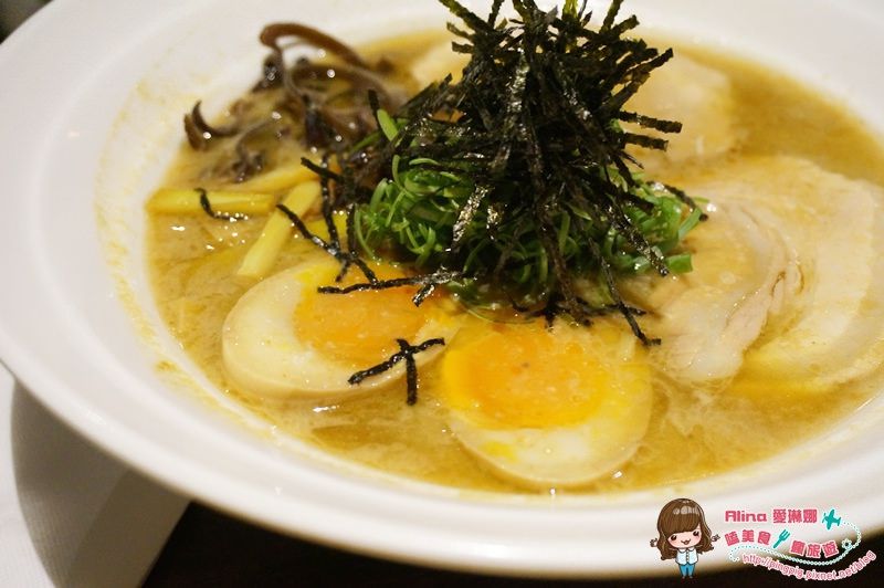 【花蓮食記】匠心食堂 日式拉麵店,濃郁黑嚕嚕的墨魚拉麵好特別 @Alina 愛琳娜 【花蓮食記】匠心食堂 日式拉麵店,濃郁黑嚕嚕的墨魚拉麵好特別 @Alina 愛琳娜