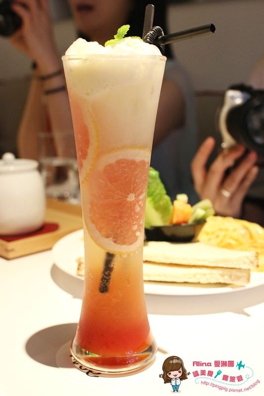 【台北食記】Cafe La Mode 歐姆蛋捲配上布丁吐司的悠閒下午茶 @Alina 愛琳娜