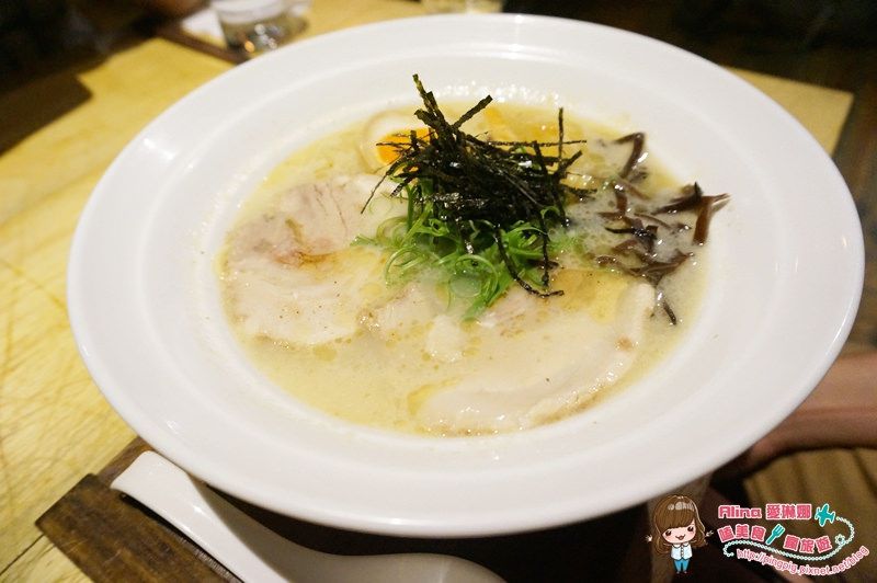 【花蓮食記】匠心食堂 日式拉麵店,濃郁黑嚕嚕的墨魚拉麵好特別 @Alina 愛琳娜 【花蓮食記】匠心食堂 日式拉麵店,濃郁黑嚕嚕的墨魚拉麵好特別 @Alina 愛琳娜