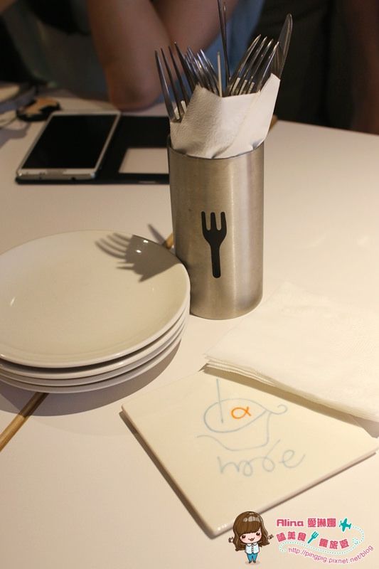 【台北食記】Cafe La Mode 歐姆蛋捲配上布丁吐司的悠閒下午茶 @Alina 愛琳娜 【台北食記】Cafe La Mode 歐姆蛋捲配上布丁吐司的悠閒下午茶 @Alina 愛琳娜