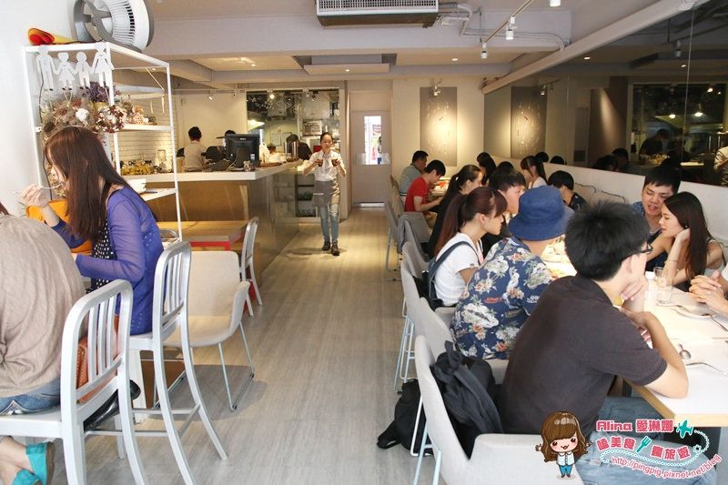 【台北食記】Cafe La Mode 歐姆蛋捲配上布丁吐司的悠閒下午茶 @Alina 愛琳娜 【台北食記】Cafe La Mode 歐姆蛋捲配上布丁吐司的悠閒下午茶 @Alina 愛琳娜